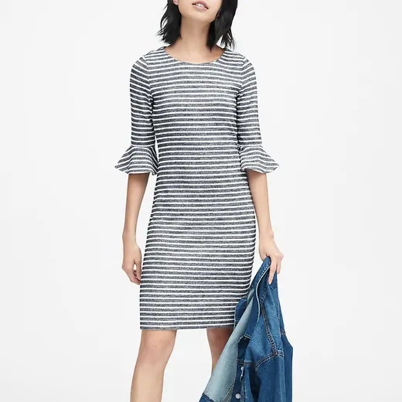 Banana Republic Dresses & Skirts - NWT Banana Stripe Flutter Sleeve Dress, Size 0